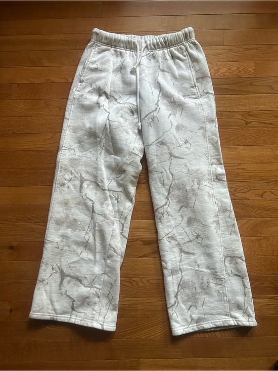 Garage Pants - Garage Marble-Print Men’s Sweatpants in White and Light Gray